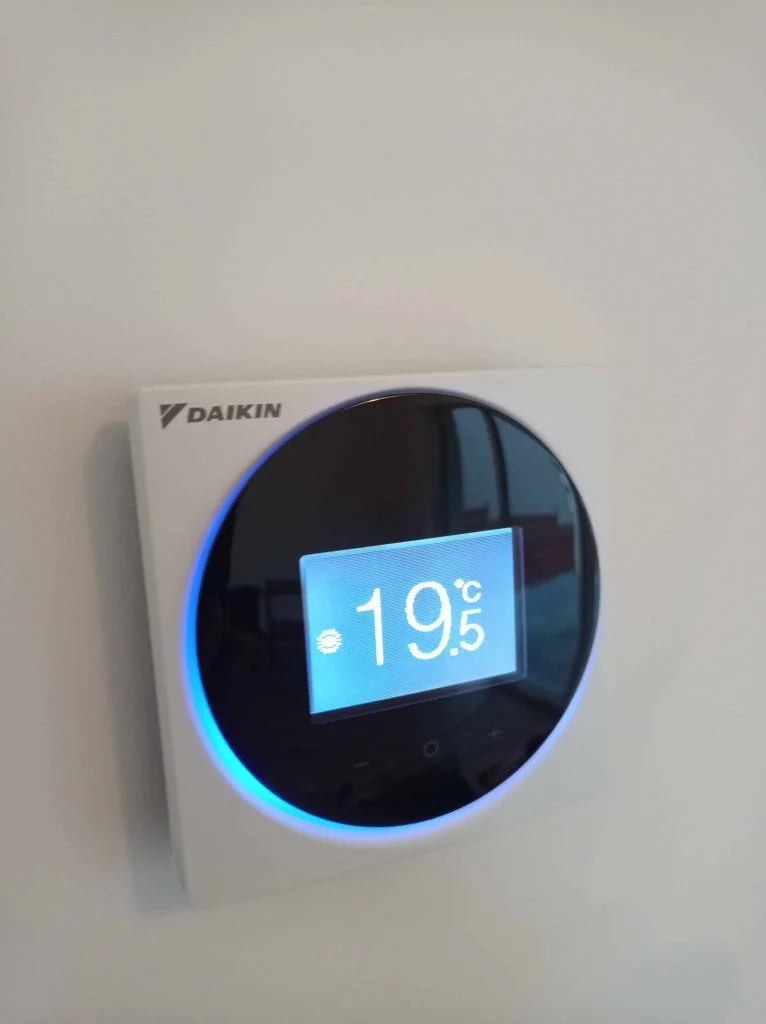 daikin madoka termostatas